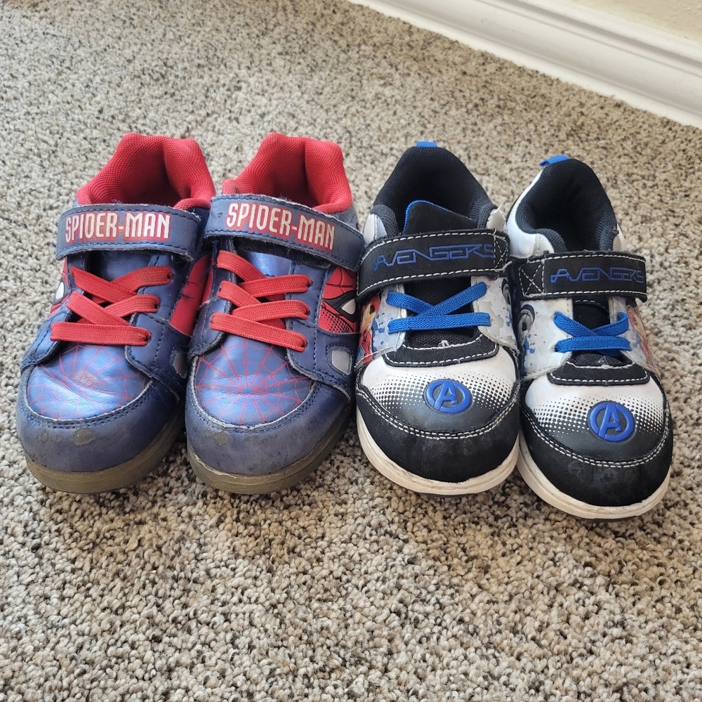 Marvel Sneakers sz 11
